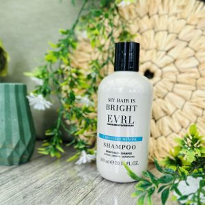 EVRL Bright Hair Shampoo – Versterkt en verheldert dof haar, voor een gezonde glans en levendige kleur. Maakt het haar zacht, licht en stralend. ✨ kindvriendelijke shampoo!